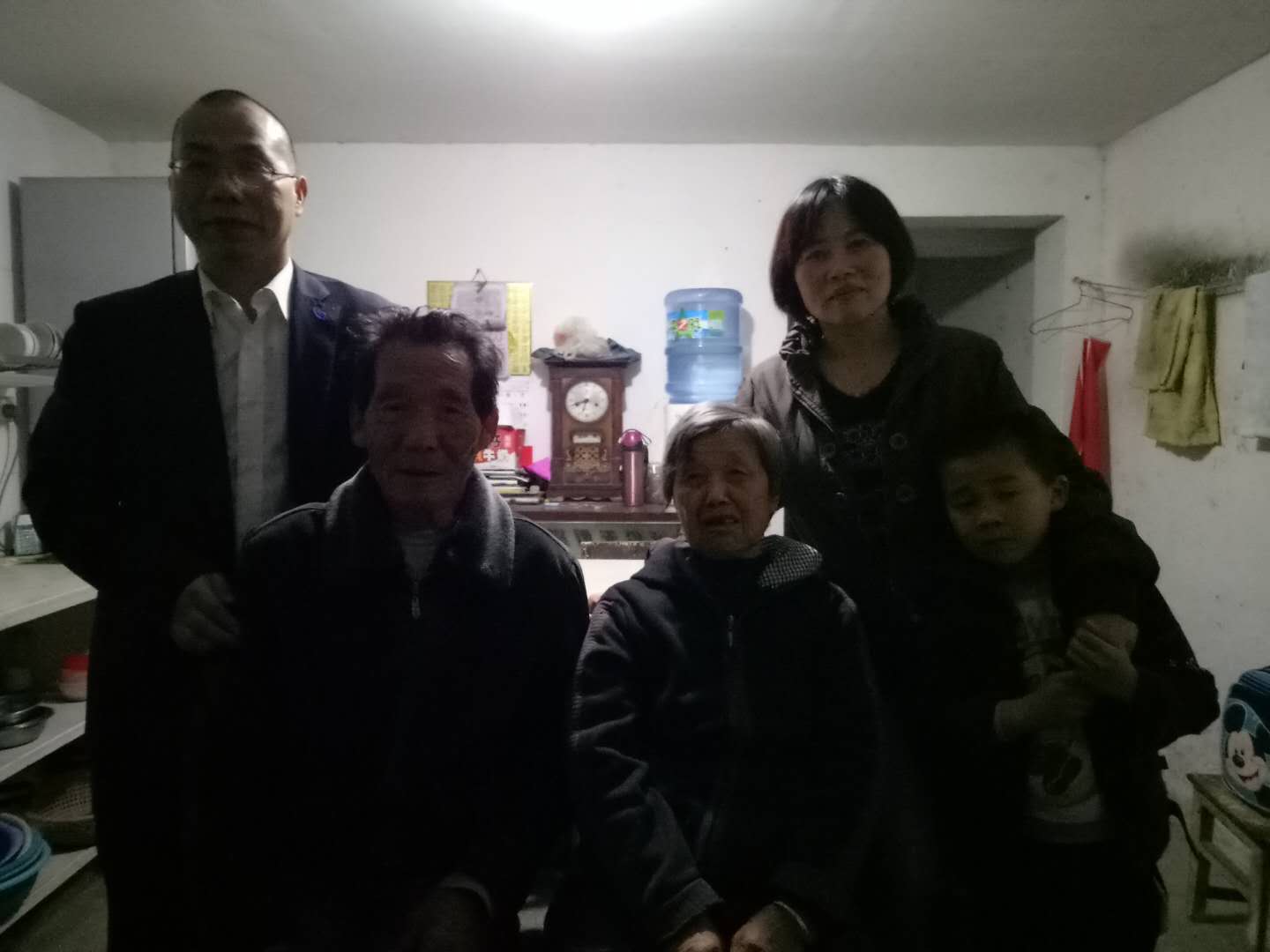 鄢小陆、胡会想